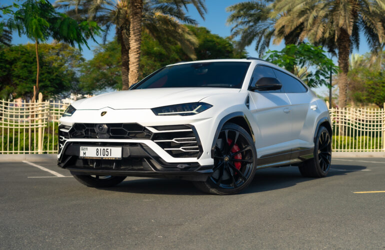 lAMBORGINI URUS