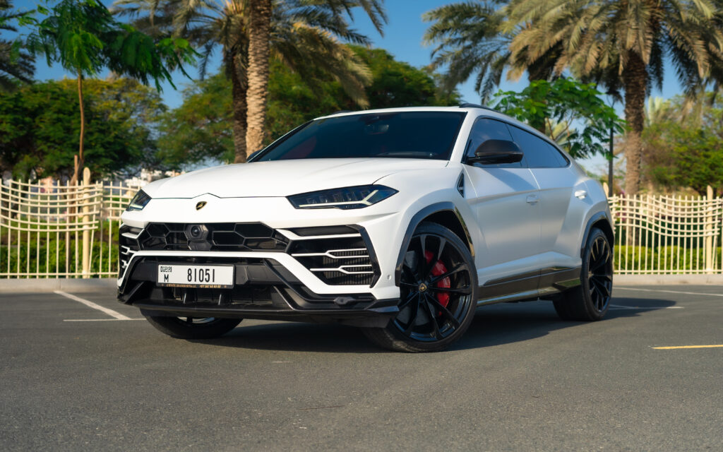 LAMBORGHINI URUS WHITE LAMBORGHINI URUS WHITE