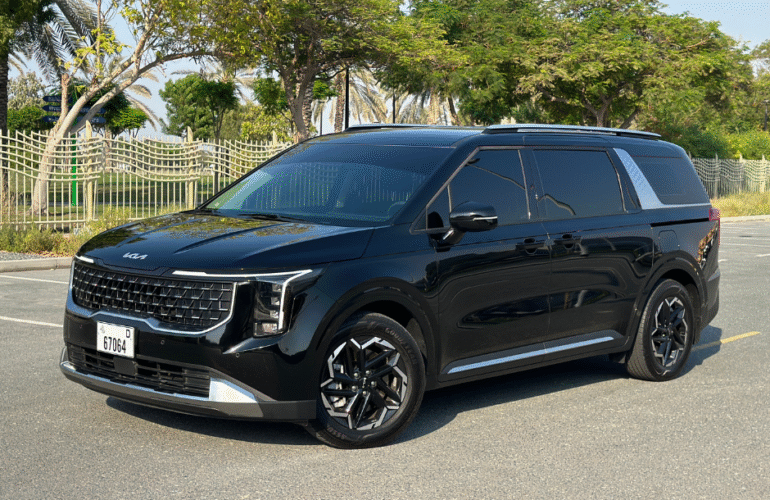 Kia Carnival Black