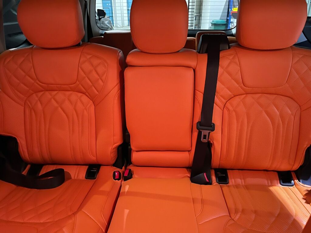 NISSAN GRAY Interior